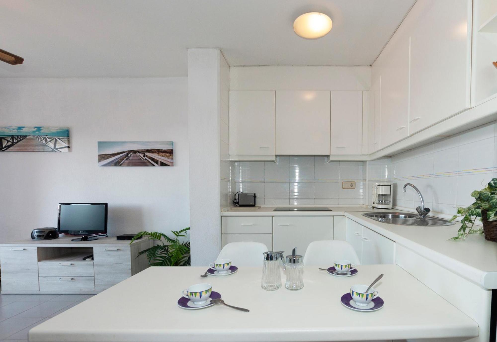 1075 Roc Mar Roses - Apivend Immo Appartement Buitenkant foto